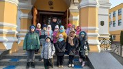 Школьная экскурсия в Никольском