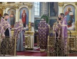 Изнесение Честных Древ Животворящего Креста Господня