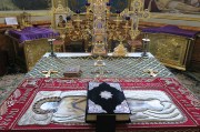 Вечерня Великой Пятницы с выносом Плащаницы